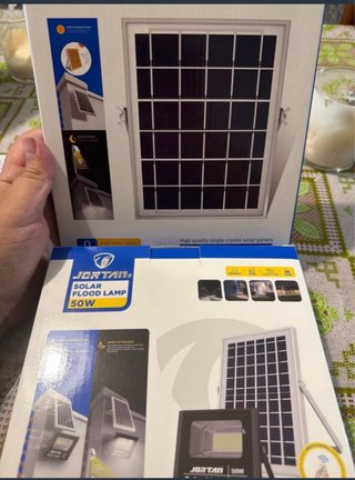 Lámpara Solar Jortan 50W con placa y mando