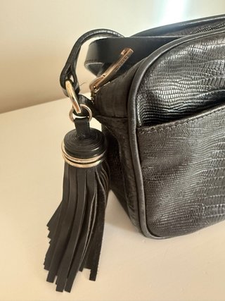 Bolso bandolera Uterqüe piel efecto lagarto