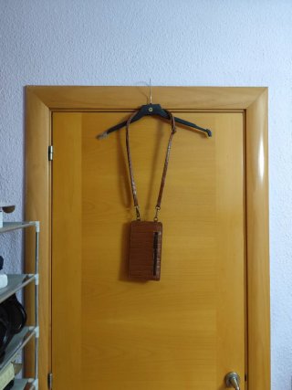 Bolso monedero marrón