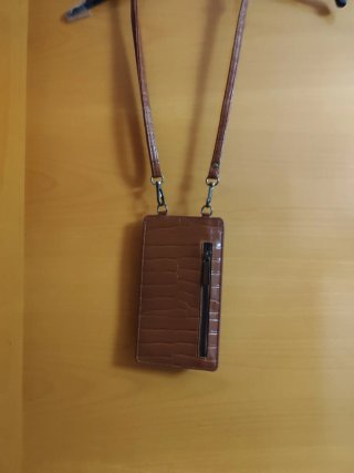 Bolso monedero marrón