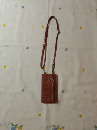 Bolso monedero marrón