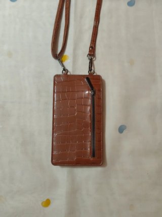 Bolso monedero marrón