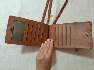 Bolso monedero marrón