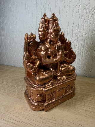 Trimurti em cor cobre