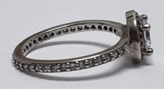 Anillo S925 solitario con circonita – diseño elega