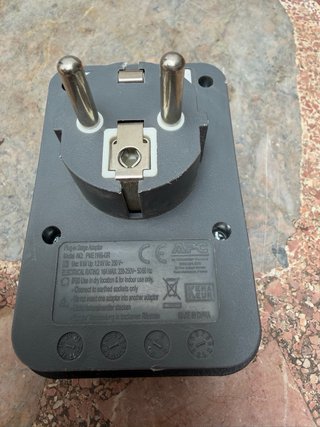 Protector Sobretensiones APC by Schneider Electric