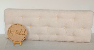 Banqueta tapizada beige