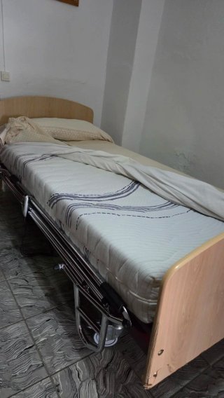 Cama articulada elevable electrica con mando