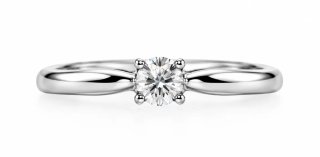 Anillo de plata con diamante
