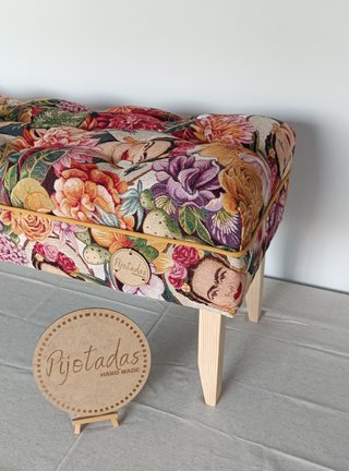 Pie cama Frida Kahlo, banco, taburete, NUEVO.