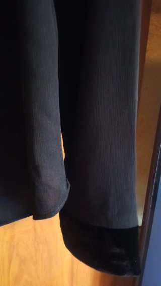 Camisa negra cuello terciopelo talla M