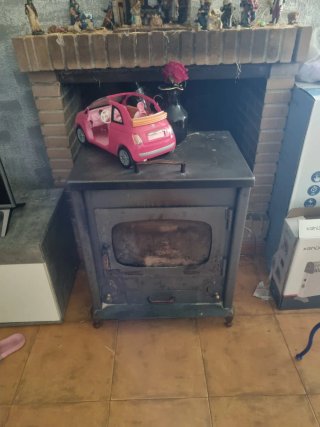 Chimenea de leña con horno