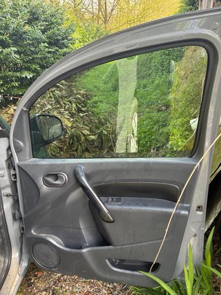 Cambio. por maquinaria  renault kangoo electrico !