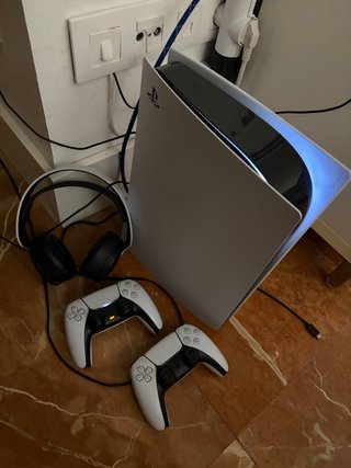 PS5 con Lector 825GB + 2 Mandos