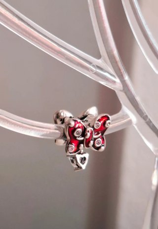 Charm Lazo Minnie Rojo y Plata