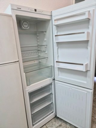 Nevera Liebherr Blanca