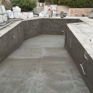 Ofrezco mis servicios albañil autónomo sólo partic