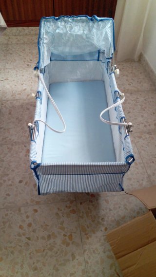 Cuna de viaje plegable