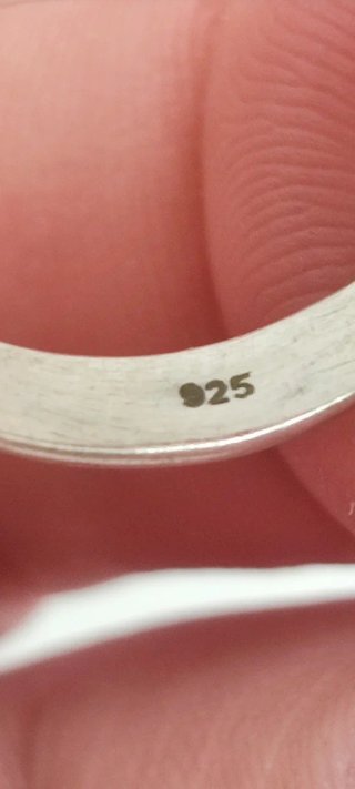 Anillo de Plata y Piedra Luna.
