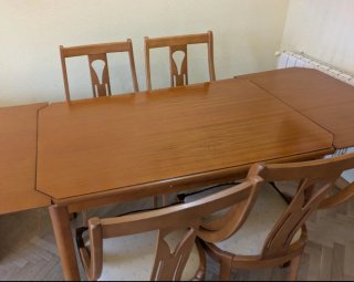 Mesa extensible madera con 4 sillas