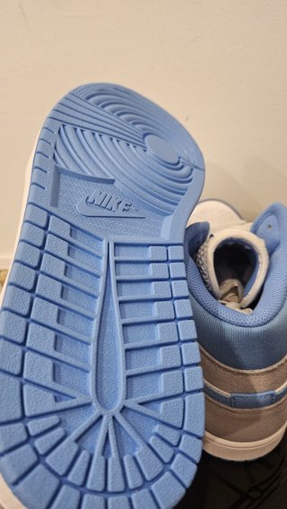Nike Air Jordan 1 Mid SE Azul Gris