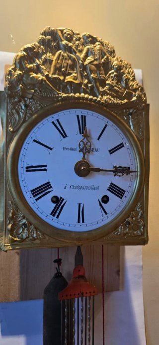 Orologio Morez con gong interno raro