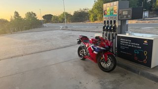 Honda CBR600RR Roja y Azul