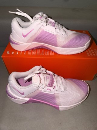 Nike Metcon 10 Talla 38.5 Rosa