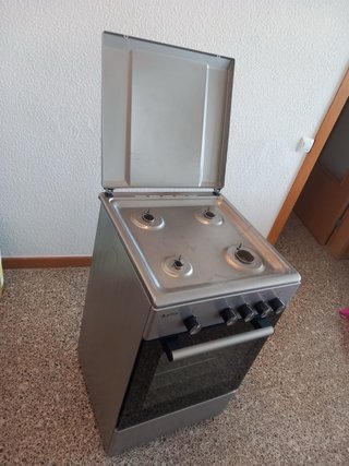 Cocina de gas butano 4 quemadores