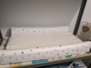 Cambiador bebé estrellas