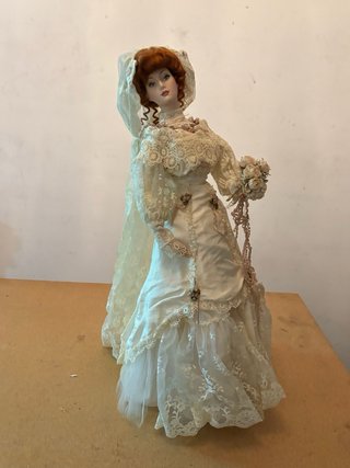 Muñeca de porcelana vintage novia de colección F