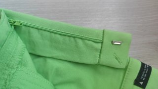Pantalón verde Zara