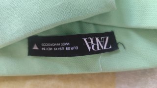 Pantalón verde Zara