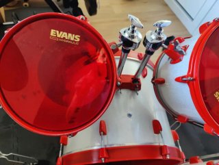 Batería Acústica Yamaha Blanca y Roja