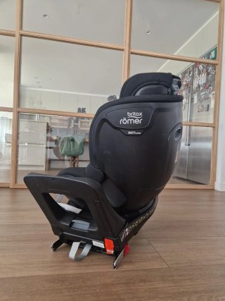 Silla coche Britax Römer swingfix M i size