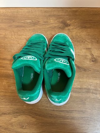 Zapatillas Adidas Campus Verdes Blancas número 39.