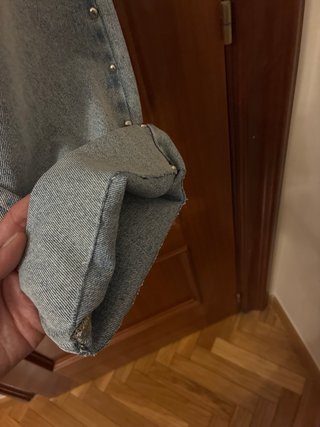Pantalón vaquero ONE DILEMMA tachuelas T.32