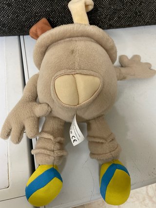 Peluche de monstruo divertido