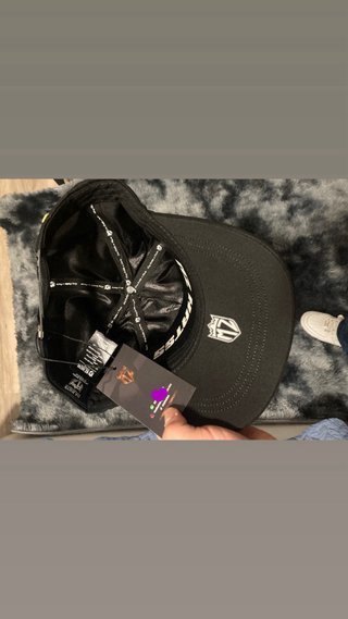 Gorra San Judas Negra con Pin Dorado  MZ Hast