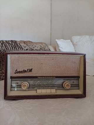 Radio Telefunken Sonata FM Antigua