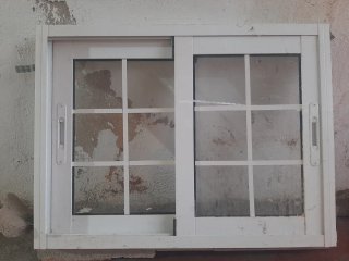 Ventana corredera blanca Medida: 90x 60
