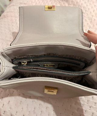 Borsa a tracolla con catena colorata