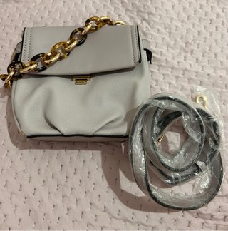 Borsa a tracolla con catena colorata