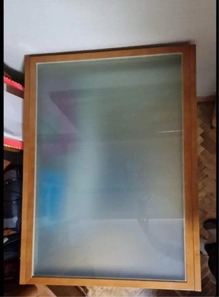 Mesa de salón con 4 sillas