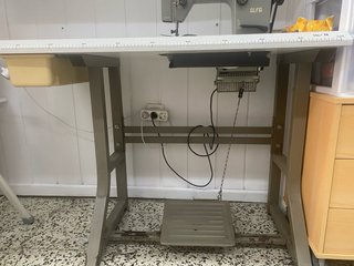 Máquina de coser ALFA 119 .