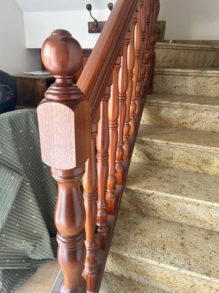 Barandilla de madera maciza
