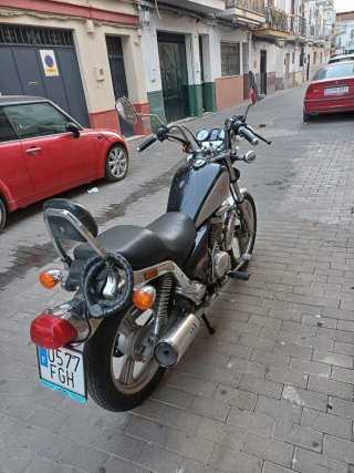 Daelim SV 125 Cruiser Negra/Plateada