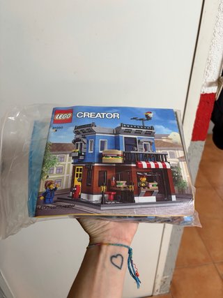 LEGO Creator 31050 Bar de la Esquina 3 en 1