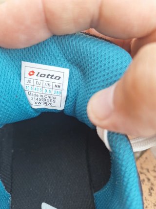 Zapatillas fútbol sala Lotto azul y blanco Talla44