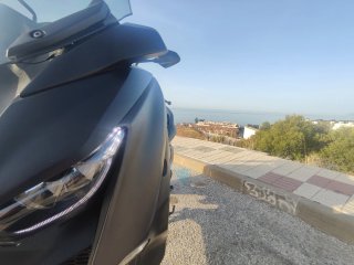 Yamaha XMAX 300 Gris